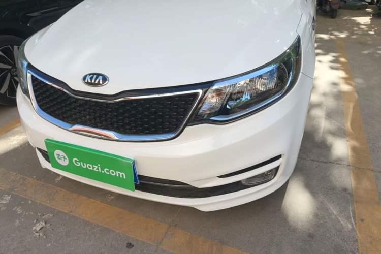 Used Kia K2 2015 Sedan 1.4L Automatic GLS Left Front Headlight