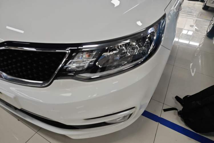 Used Kia K2 2015 Sedan 1.4L Automatic GLS Left Front Headlight