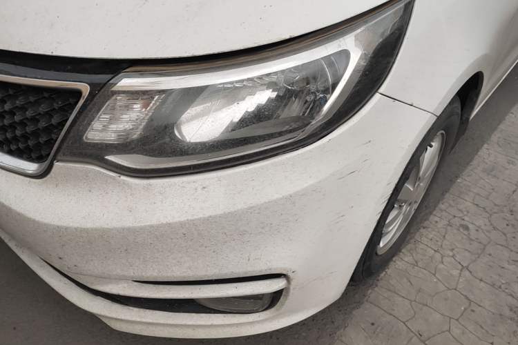 Used Kia K2 2015 Sedan 1.4L MT GLS Left Front Headlight