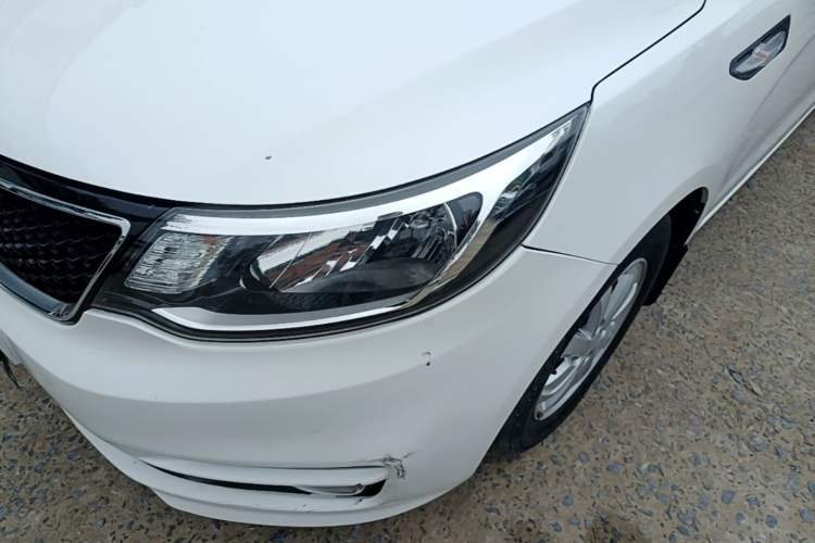 Used Kia K2 2015 Sedan 1.4L MT GLS Left Front Headlight
