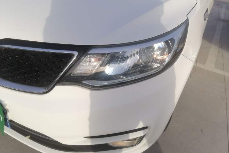 Used Kia K2 2015 Sedan 1.4L MT GLS Left Front Headlight