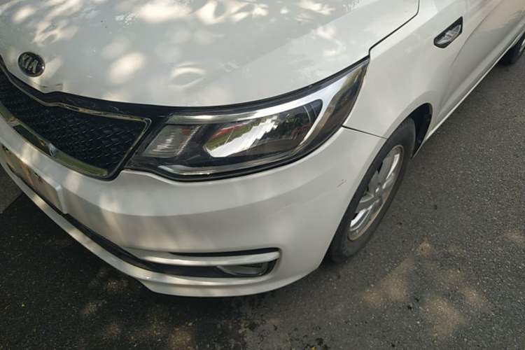 Used Kia K2 2015 Sedan 1.4L MT GLS Left Front Headlight