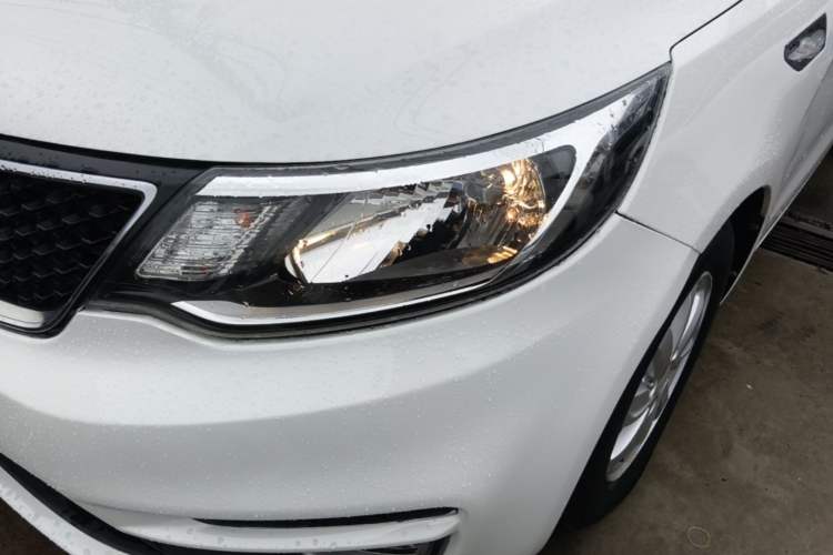 Used Kia K2 2015 Hatchback 1.4L AT GLS Cool Edition Left Front Headlight