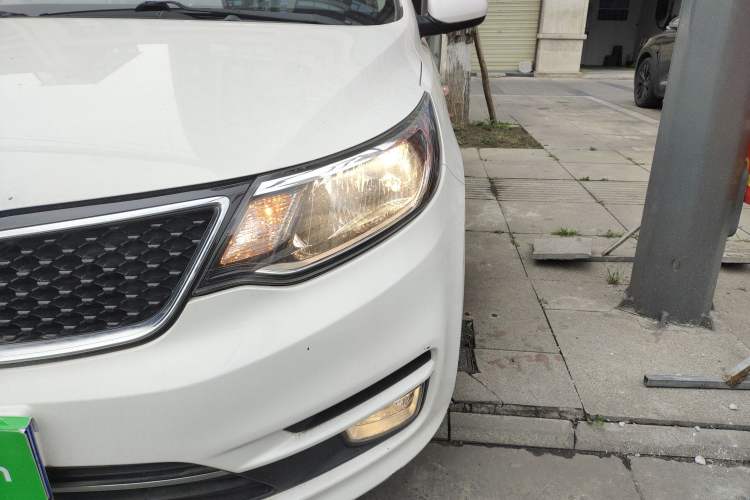 Used Kia K2 2015 Sedan 1.4L MT GLS Left Front Headlight