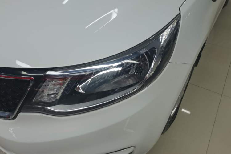 Used Kia K2 2015 Hatchback 1.4L AT GLS Cool Edition Left Front Headlight