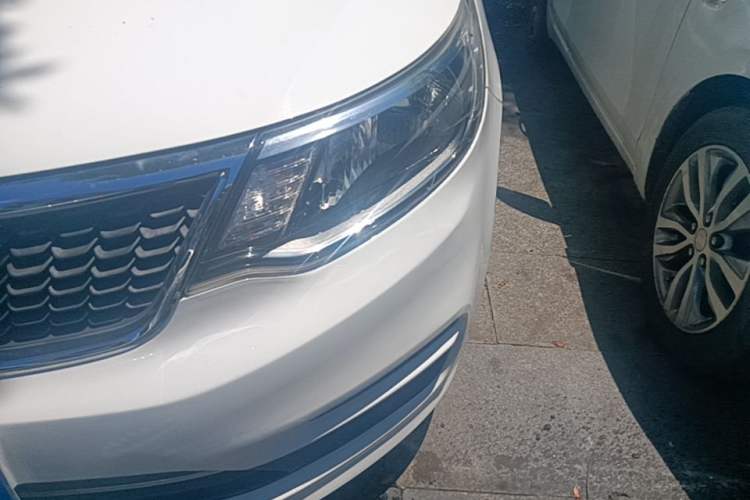 Used Kia K2 2015 Sedan 1.4L Automatic GLS Left Front Headlight