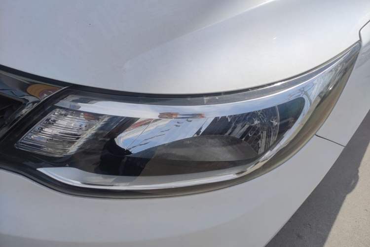 Used Kia K2 2015 Sedan 1.4L Automatic GLS Left Front Headlight