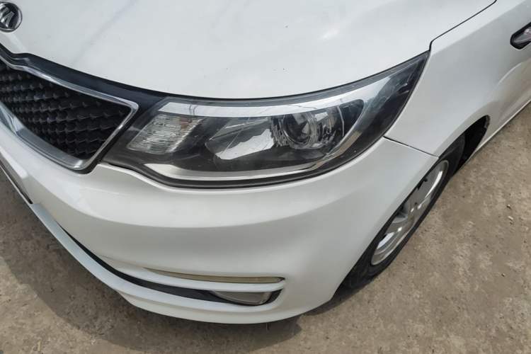 Used Kia K2 2015 Sedan 1.4L Automatic GLS Left Front Headlight
