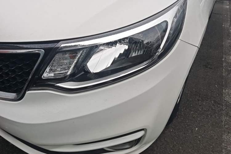 Used Kia K2 2015 Sedan 1.4L Automatic GLS Left Front Headlight