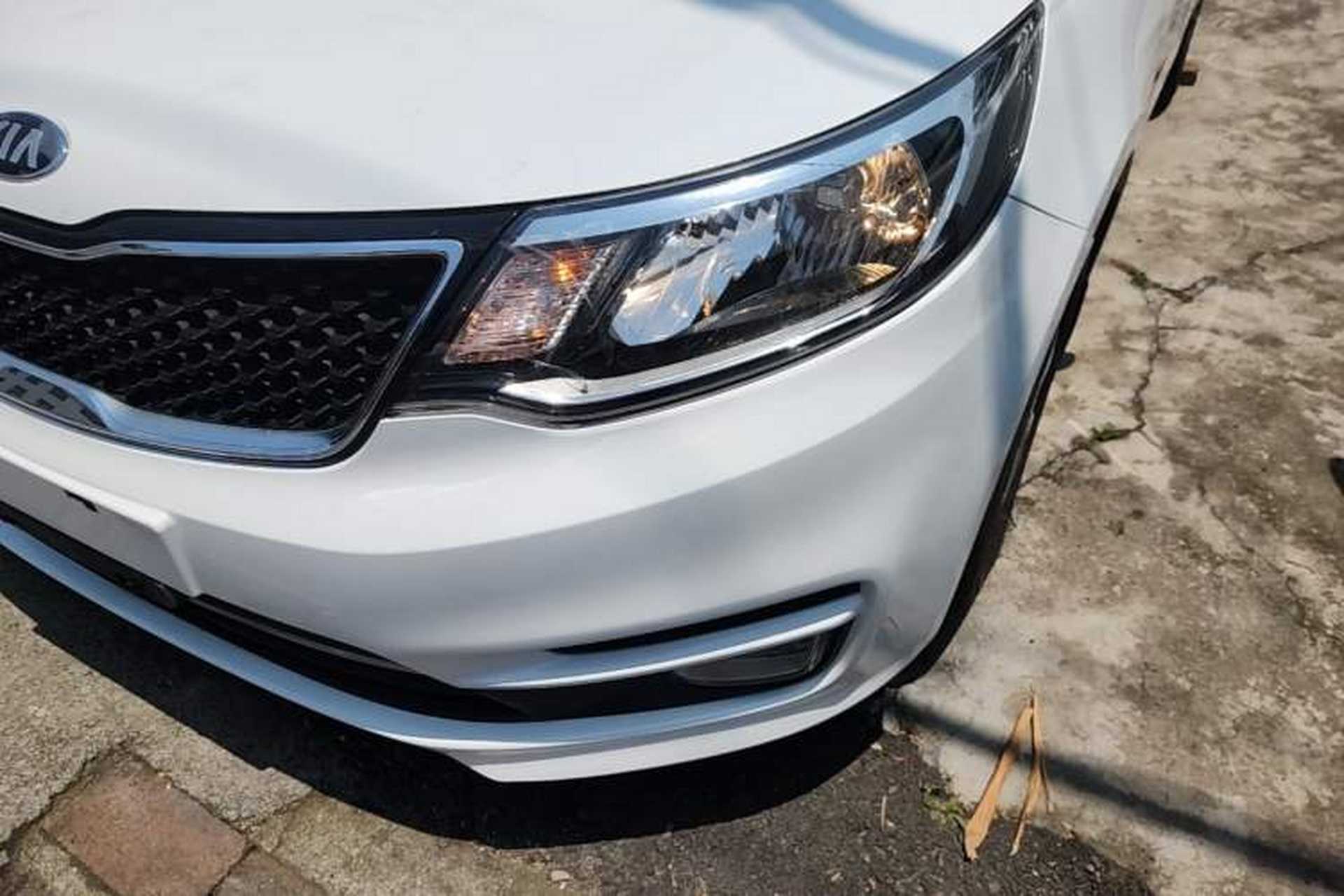 Used Kia K2 2015 Sedan 1.4L Automatic GLS Left Front Headlight