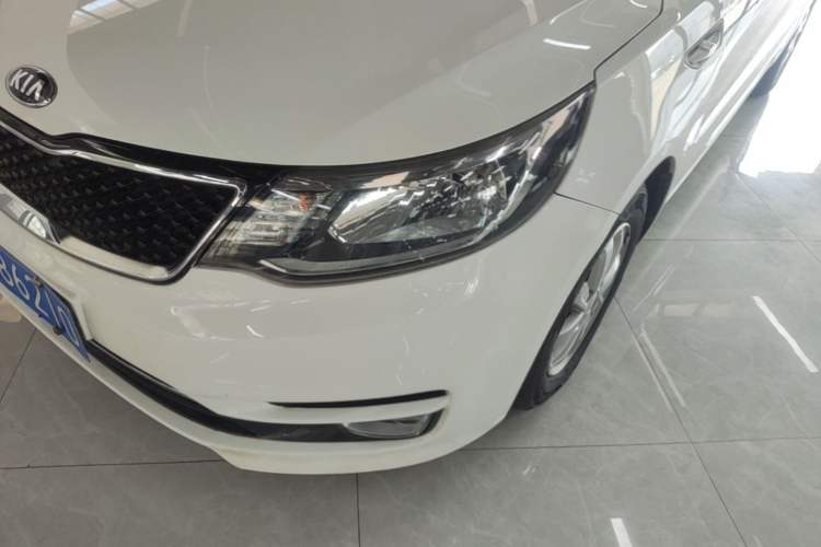 Used Kia K2 2015 Sedan 1.4L MT GLS Left Front Headlight