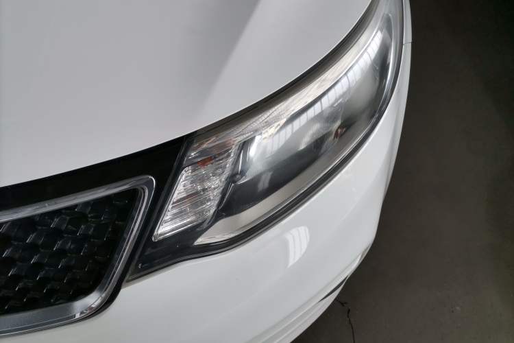 Used Kia K2 2015 Sedan 1.4L MT GLS Left Front Headlight
