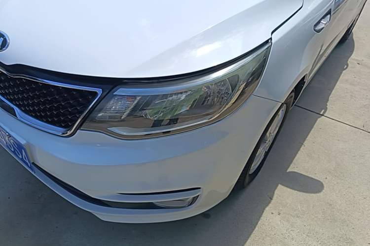 Used Kia K2 2015 Sedan 1.4L MT GLS Left Front Headlight