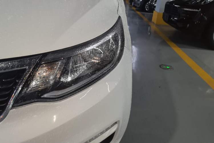 Used Kia K2 2015 Sedan 1.4L Automatic GLS Left Front Headlight