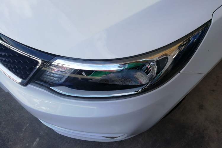 Used Kia K2 2015 Sedan 1.4L Automatic GLS Left Front Headlight