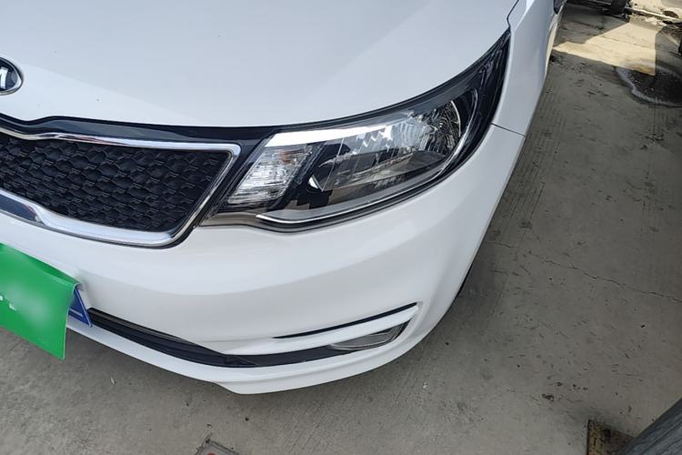 Used Kia K2 2015 Sedan 1.4L MT GLS Left Front Headlight