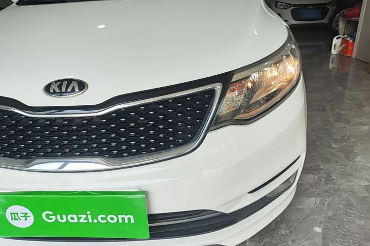 Used Kia K2 2015 Sedan 1.4L Automatic GLS Left Front Headlight