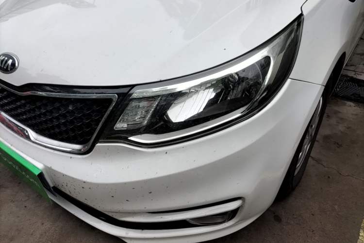 Used Kia K2 2015 Sedan 1.4L Automatic GLS Left Front Headlight