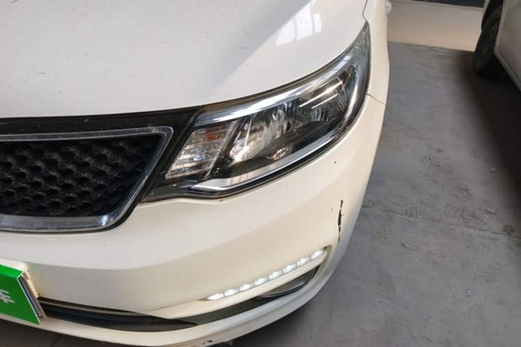 Used Kia K2 2015 Sedan 1.4L MT GLS Left Front Headlight