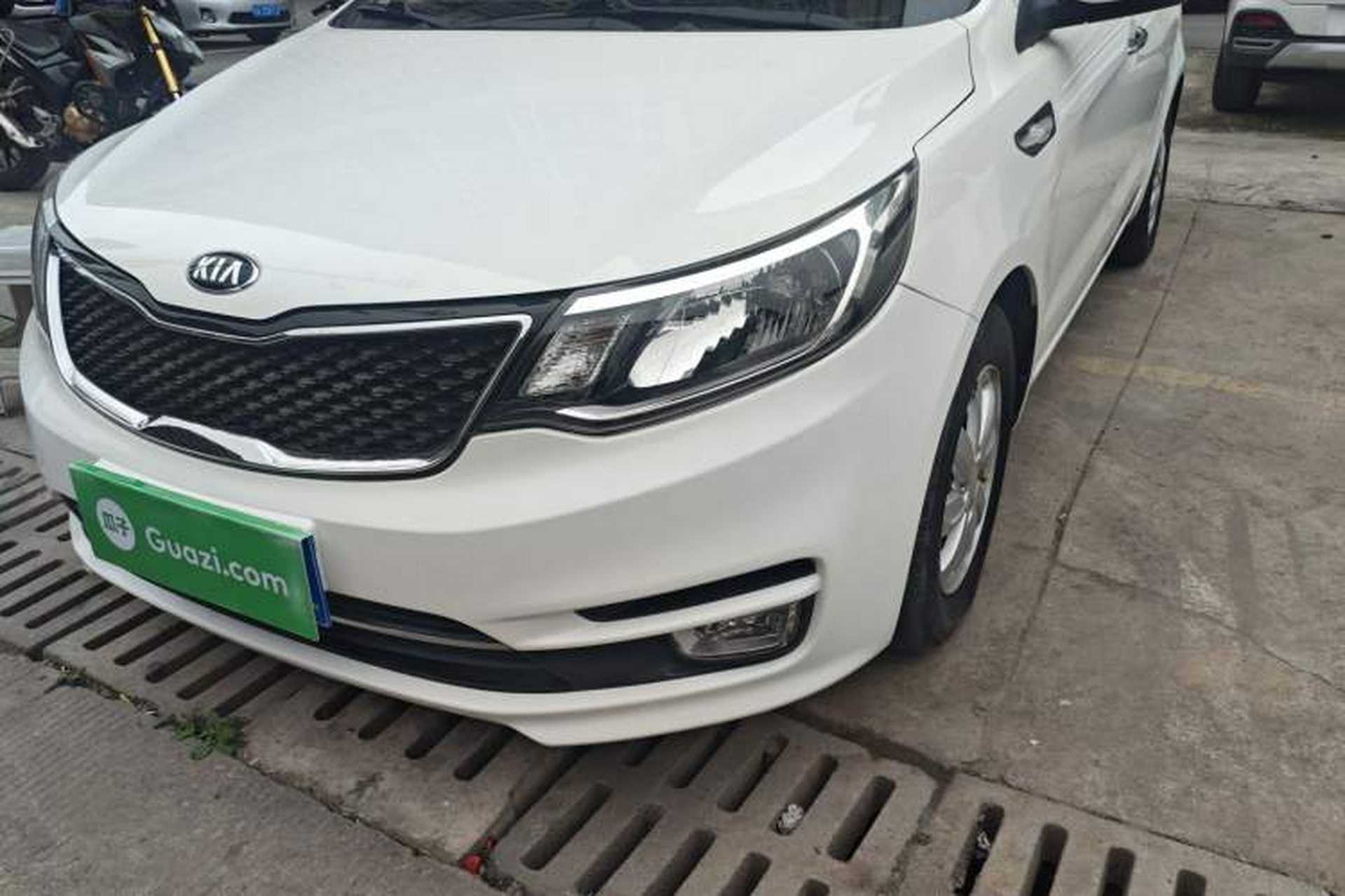 Used Kia K2 2015 Sedan 1.4L Automatic GLS Left Front Headlight