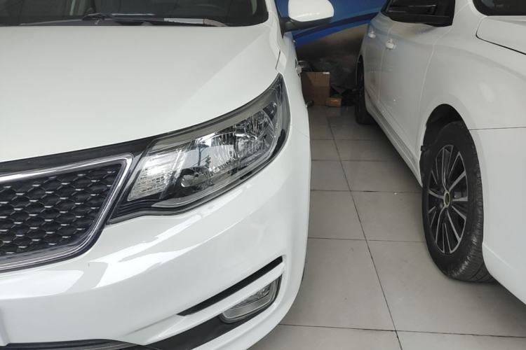 Used Kia K2 2015 Sedan 1.4L Automatic GLS Left Front Headlight