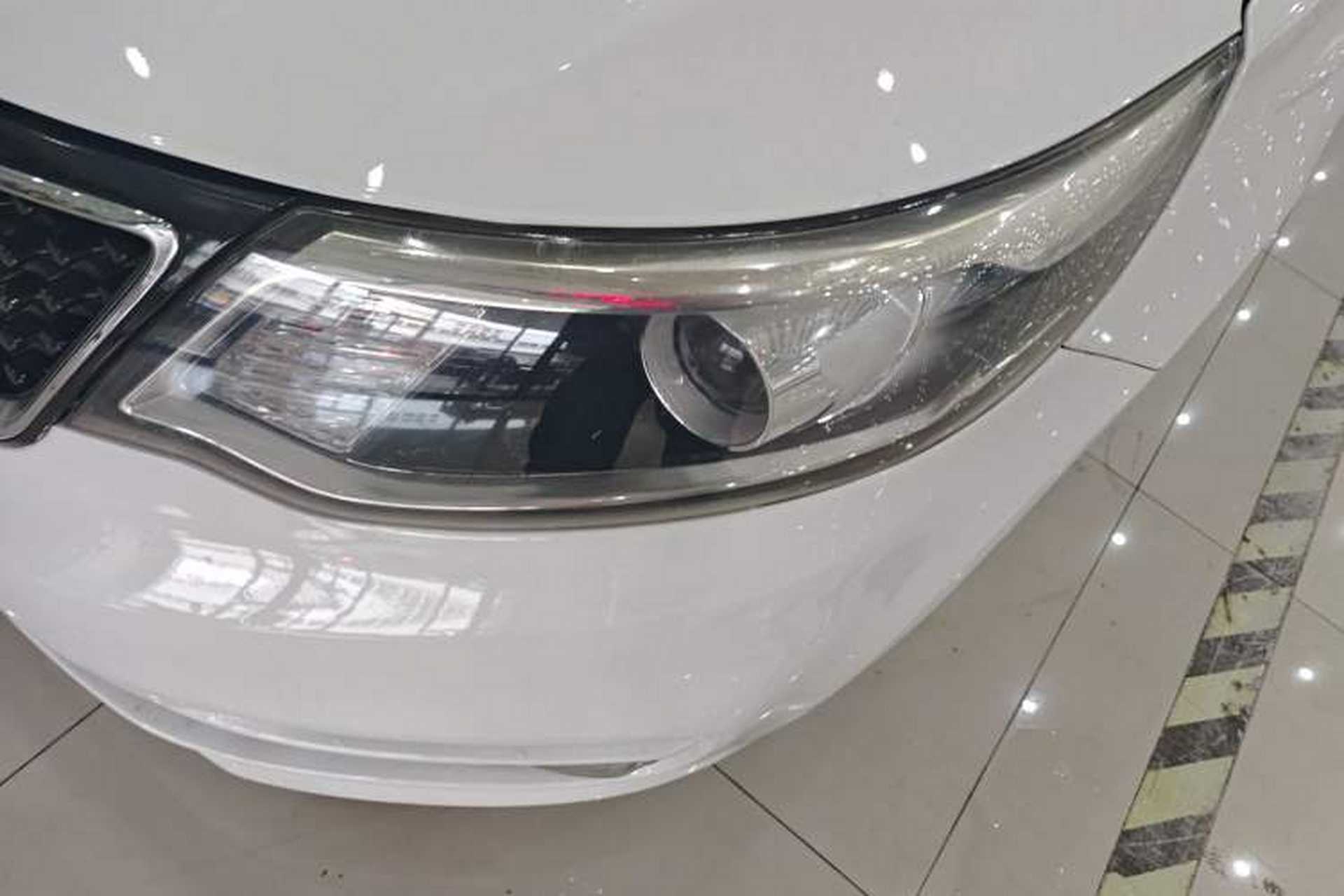 Used Kia K2 2015 Sedan 1.6L Automatic Transmission Premium Left Front Headlight
