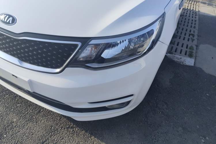 Used Kia K2 2015 Sedan 1.4L MT GLS Left Front Headlight