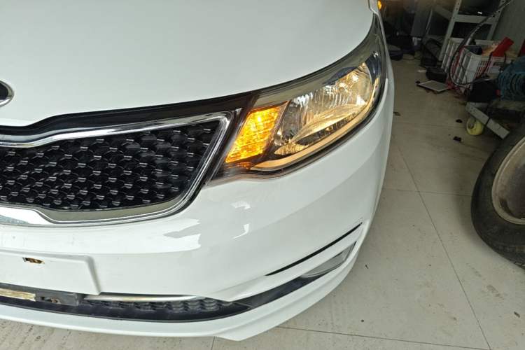 Used Kia K2 2015 Hatchback 1.4L AT GLS Cool Edition Left Front Headlight