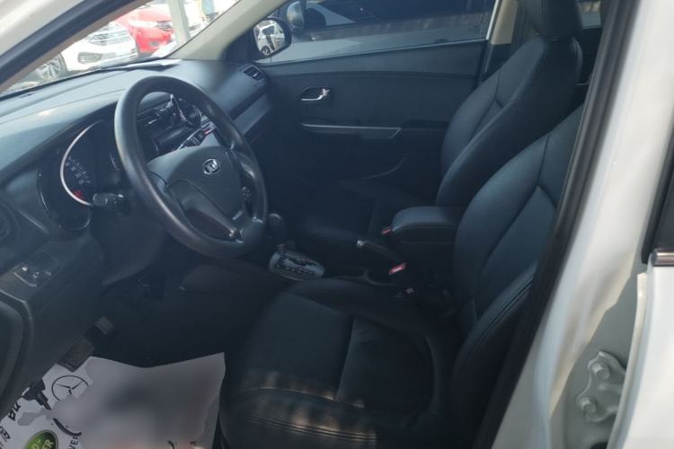 Used Kia K2 2015 Sedan 1.4L Automatic GLS Left Front Seat