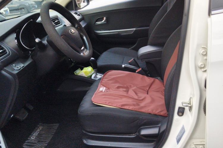 Used Kia K2 2015 Sedan 1.4L Automatic GLS Left Front Seat