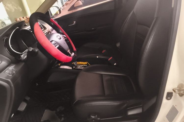 Used Kia K2 2015 Sedan 1.6L Automatic Transmission Premium Left Front Seat