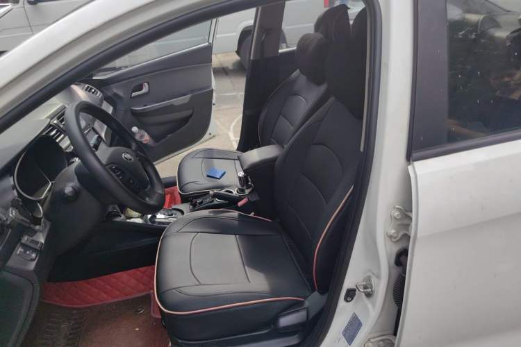 Used Kia K2 2015 Sedan 1.4L Automatic GLS Left Front Seat
