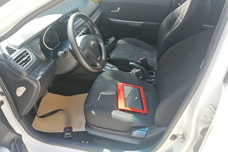 Used Kia K2 2015 Sedan 1.4L Automatic GLS Left Front Seat