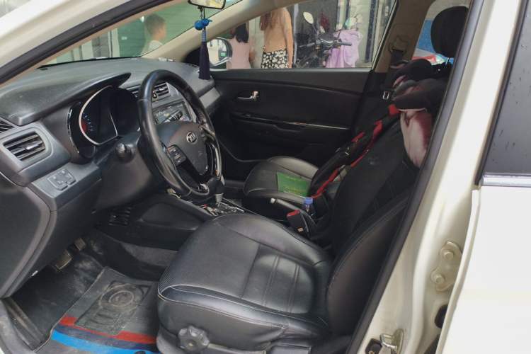 Used Kia K2 2015 Sedan 1.6L Automatic Transmission Premium Left Front Seat