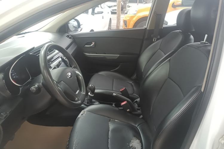 Used Kia K2 2015 Sedan 1.4L MT GLS Left Front Seat