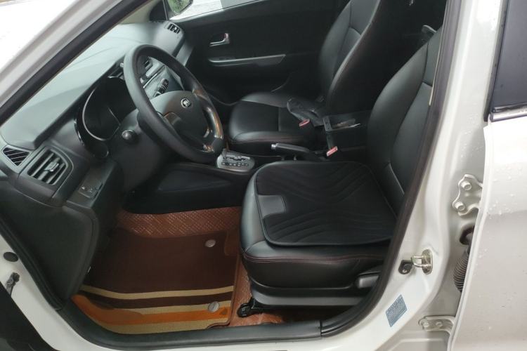 Used Kia K2 2015 Sedan 1.4L Automatic GLS Left Front Seat
