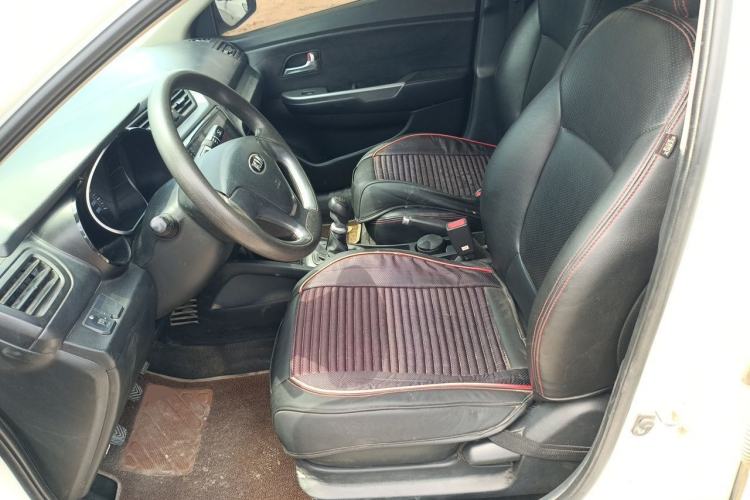 Used Kia K2 2015 Sedan 1.4L MT GLS Left Front Seat