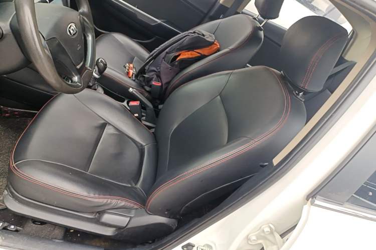 Used Kia K2 2015 Sedan 1.4L MT GLS Left Front Seat