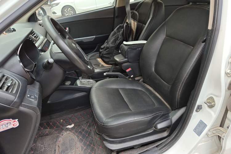 Used Kia K2 2015 Sedan 1.4L Automatic GLS Left Front Seat
