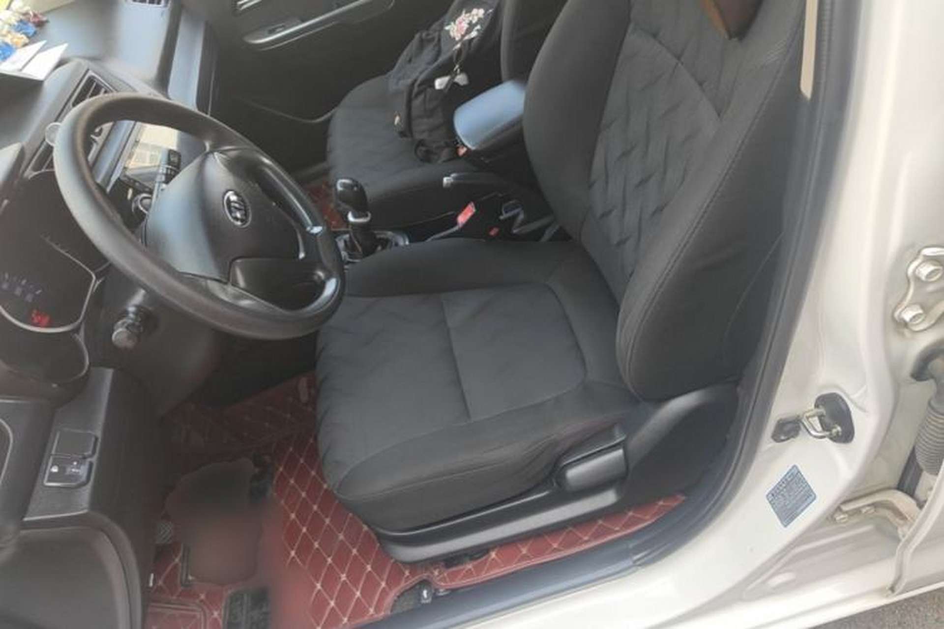 Used Kia K2 2015 Sedan 1.4L MT GLS Left Front Seat