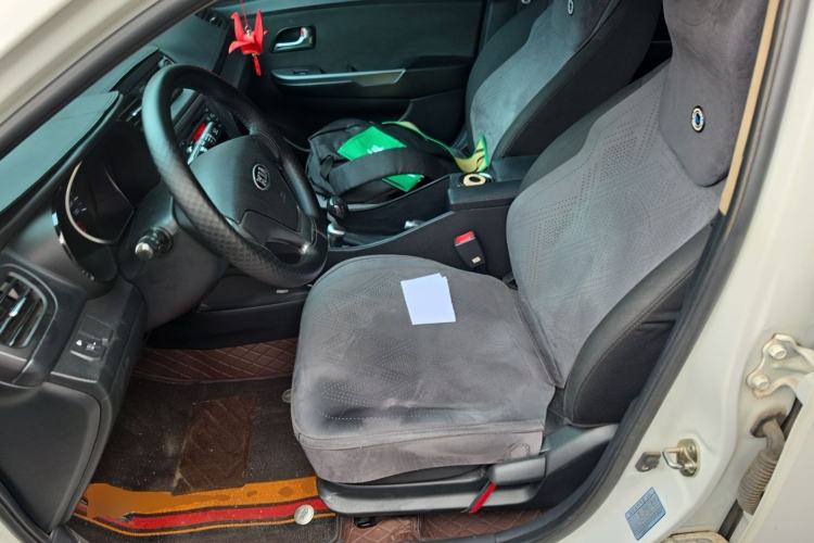 Used Kia K2 2015 Sedan 1.4L MT GLS Left Front Seat