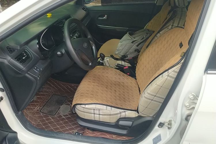 Used Kia K2 2015 Sedan 1.4L MT GLS Left Front Seat