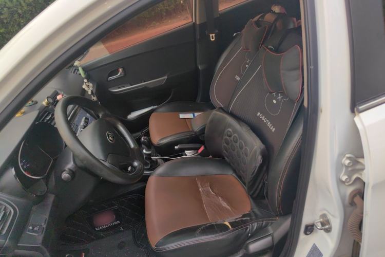 Used Kia K2 2015 Sedan 1.4L MT GLS Left Front Seat
