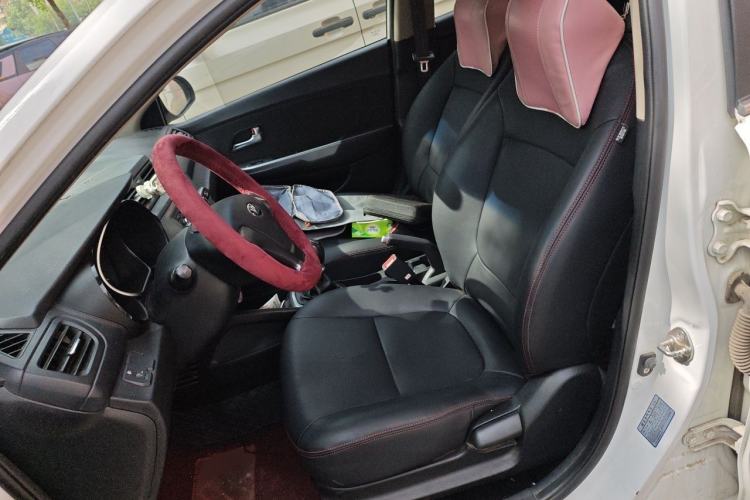 Used Kia K2 2015 Sedan 1.4L MT GLS Left Front Seat