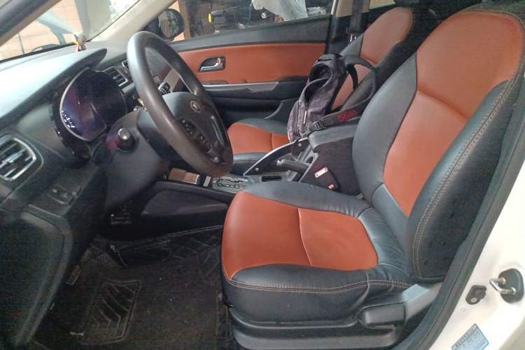 Used Kia K2 2015 Sedan 1.4L Automatic GLS Left Front Seat