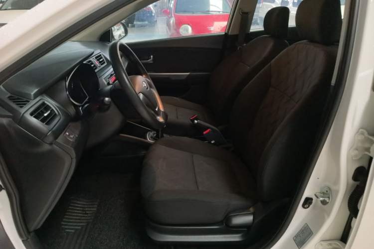 Used Kia K2 2015 Sedan 1.4L MT GLS Left Front Seat