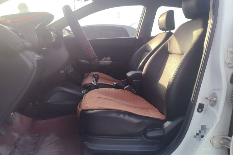 Used Kia K2 2015 Sedan 1.4L MT GLS Left Front Seat