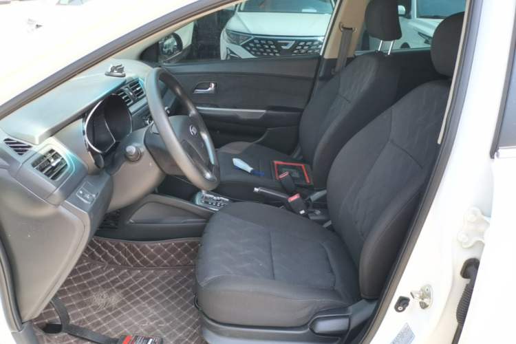 Used Kia K2 2015 Sedan 1.4L Automatic GLS Left Front Seat