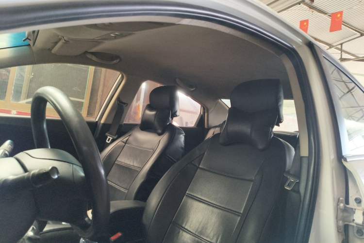 Used Kia K2 2015 Sedan 1.4L MT GLS Left Front Seat