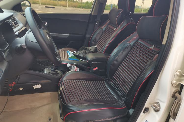 Used Kia K2 2015 Sedan 1.4L MT TOP Left Front Seat